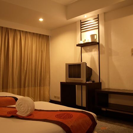 Washington Residence Phuket Extérieur photo