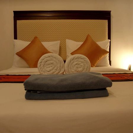 Washington Residence Phuket Extérieur photo